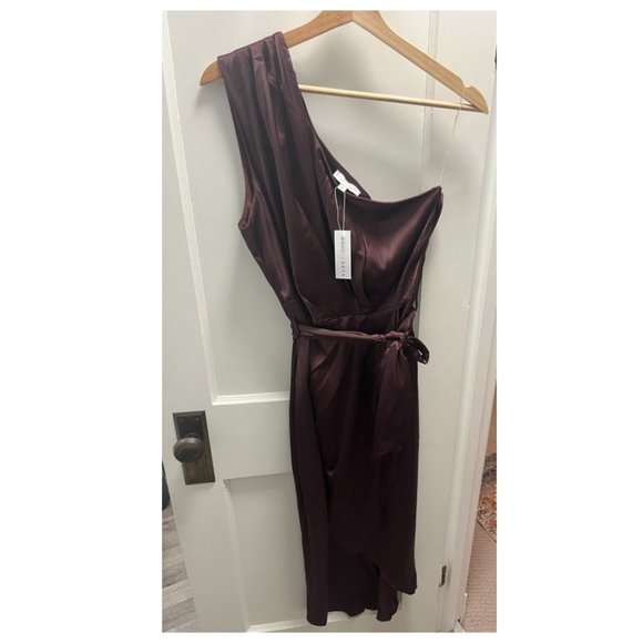 Baltic Born Celia One Shoulder Midi Dress in Clove NWT - Picture 5 of 7